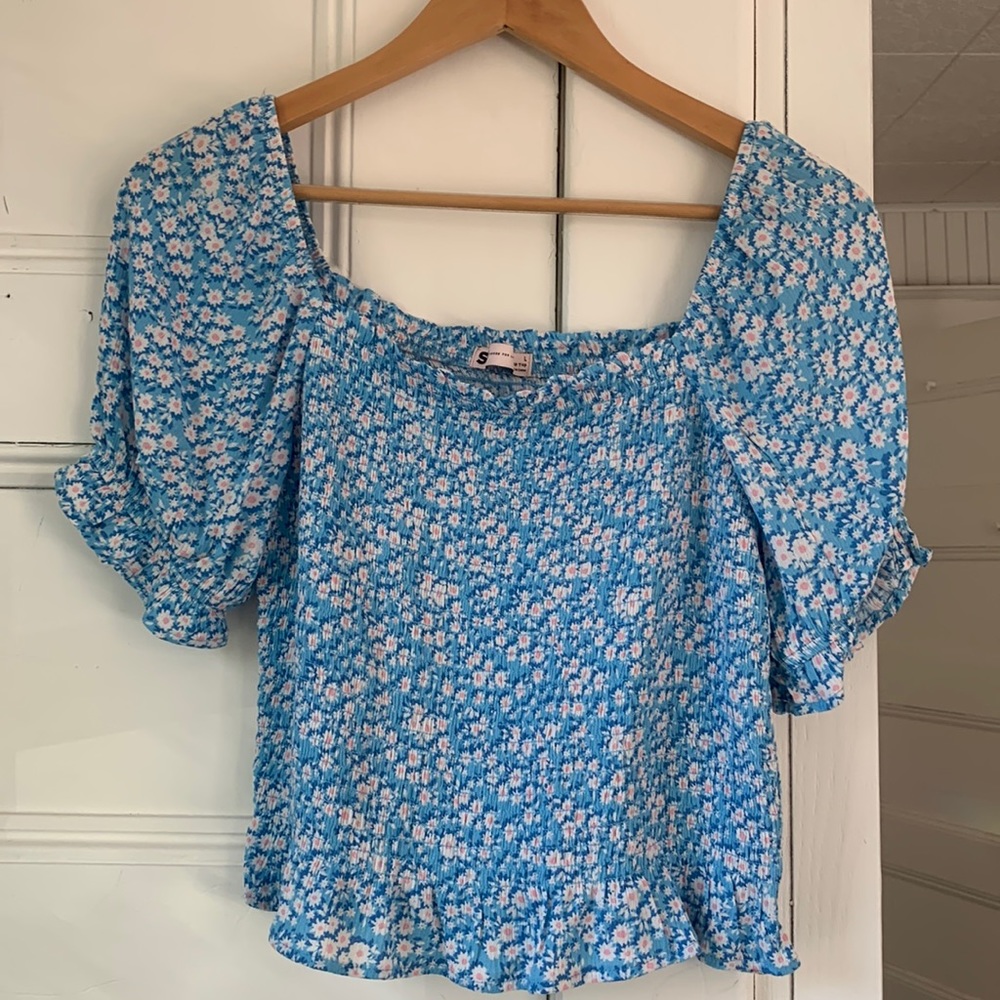NWT L smocked Crop Top